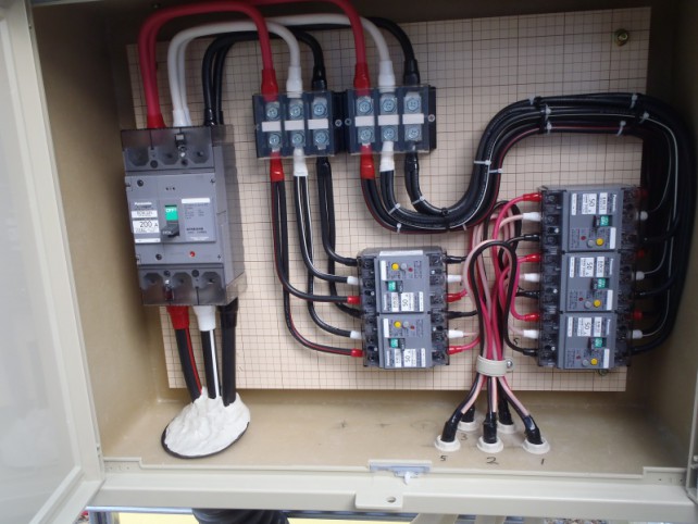 茨城県 カナディアンソーラー51kw 設置工事 T様