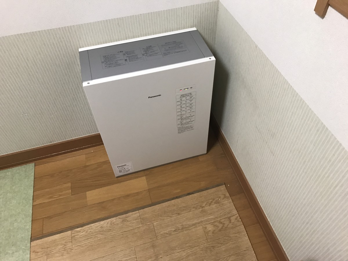 市川市　太陽光発電システム付きカーポート+蓄電池