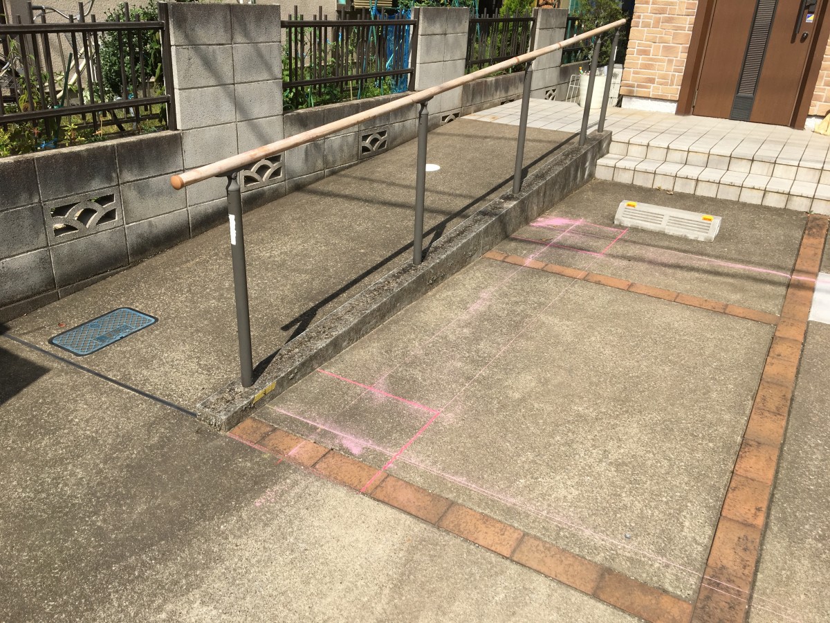 市川市　太陽光発電システム付きカーポート+蓄電池